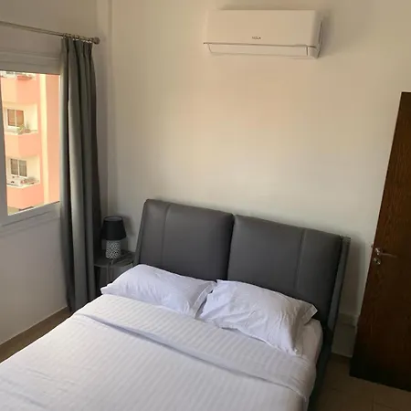 Sunshine Escape Apartman *