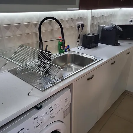 Sunshine Escape 公寓 拉纳卡